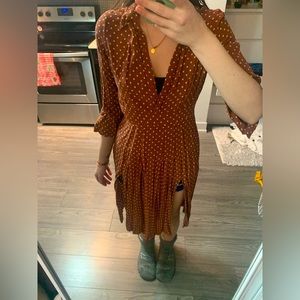 Topshop dotted skirt with 2 slits